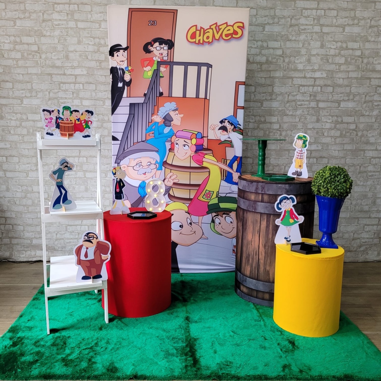 Alugue Tema Para Festa Decoração Chaves Tecido ( Modelo 2 ) - Tallentos Decorações 