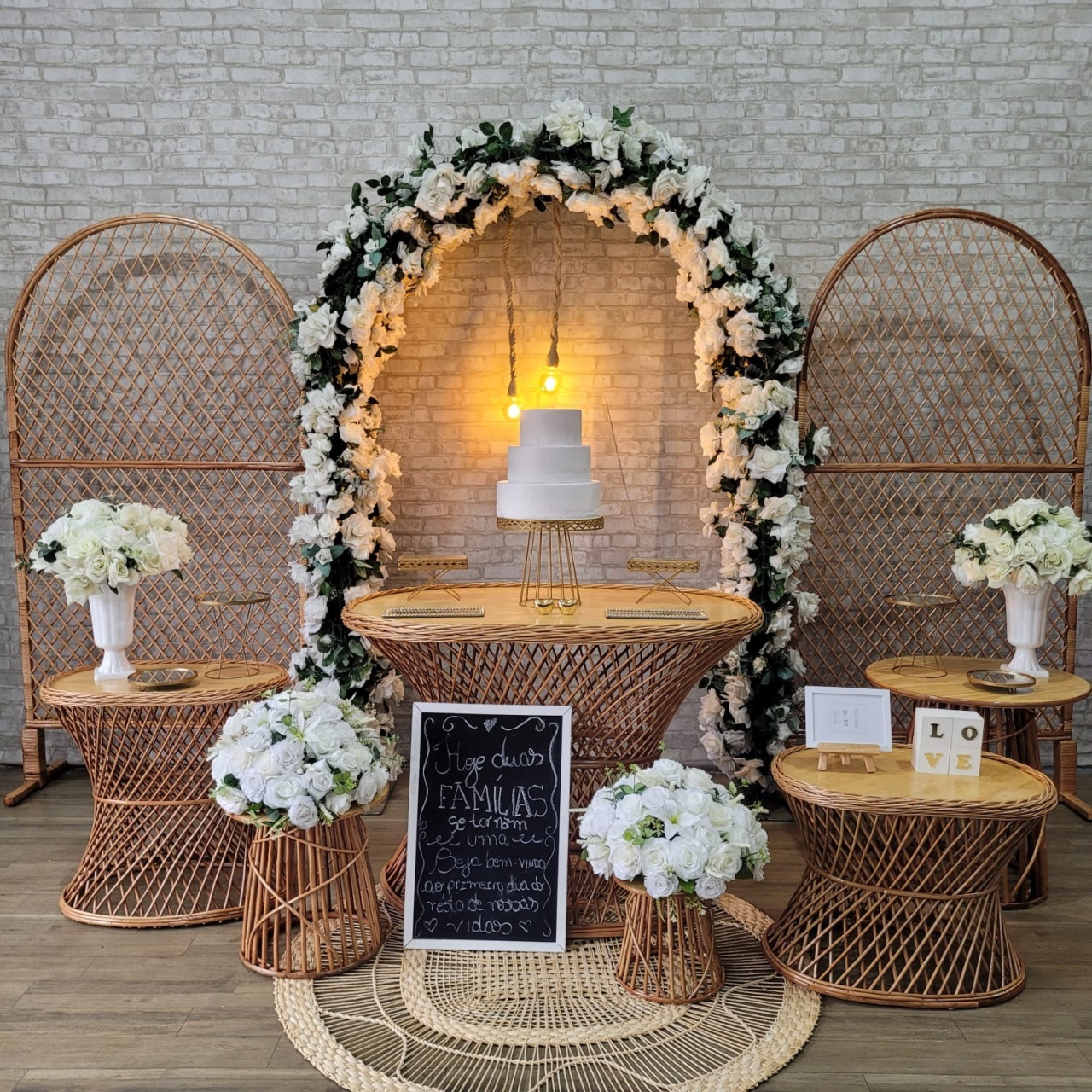 Alugue Uma Decoração Para Casamento Ou Noivado ( Modelo 36 ) - Tallentos Decorações 