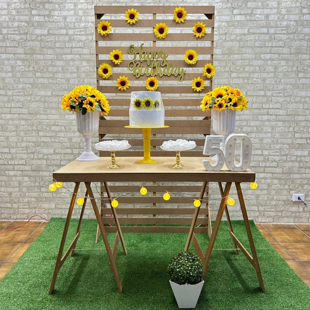 Alugue Tema Para Festa Decoração Girassol Tecido ( Modelo 5 ) - Tallentos Decorações 