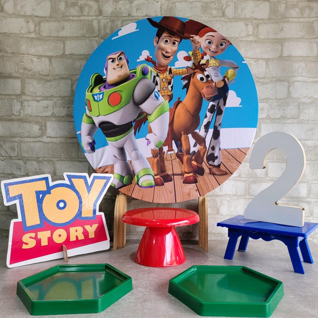 Alugue Tema Para Festa Na Mesa Decoração Toy Story - Tallentos Decorações 
