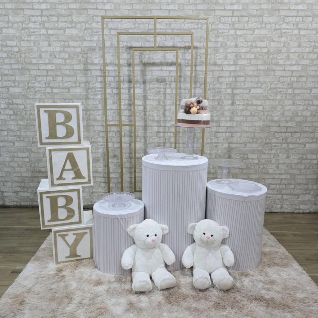 Alugue Tema Para Festa Decoração Chá Revelação Branco Ursinho Tecido (Modelo 2 ) - Tallentos Decorações 