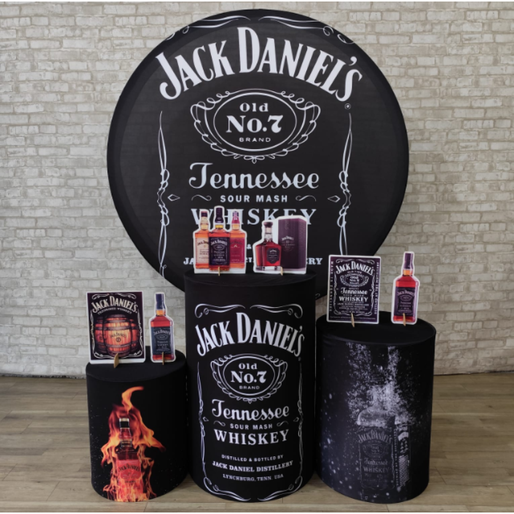 Alugue Tema Para Festa Decoração Jack Daniels Tecido ( Modelo 1 ) - Tallentos Decorações 