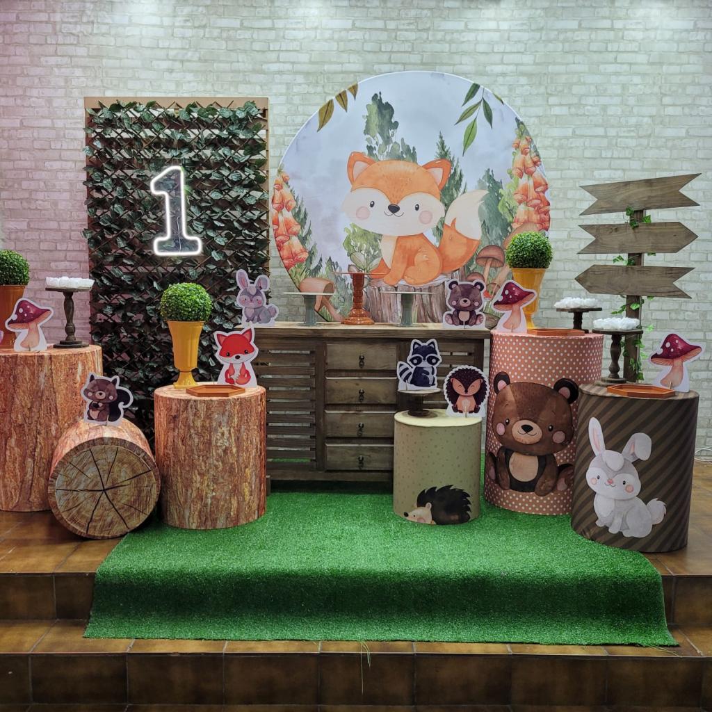 Alugue Tema Para Festa Decoração Bosque Encantado Tecido ( Modelo 5 ) - Tallentos Decorações 
