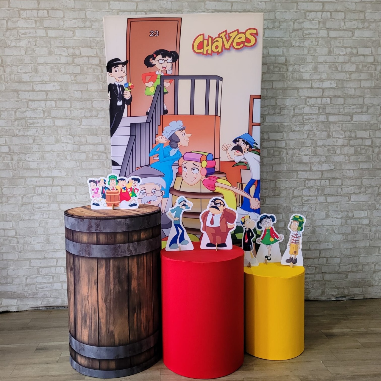 Alugue Tema Para Festa Decoração Chaves Tecido ( Modelo 1 ) - Tallentos Decorações 