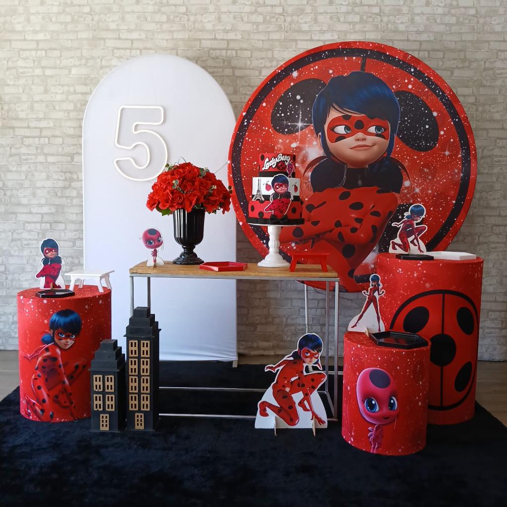 Alugue Tema Para Festa Decoração Lady Bug Tecido ( Modelo 5 ) - Tallentos Decorações 