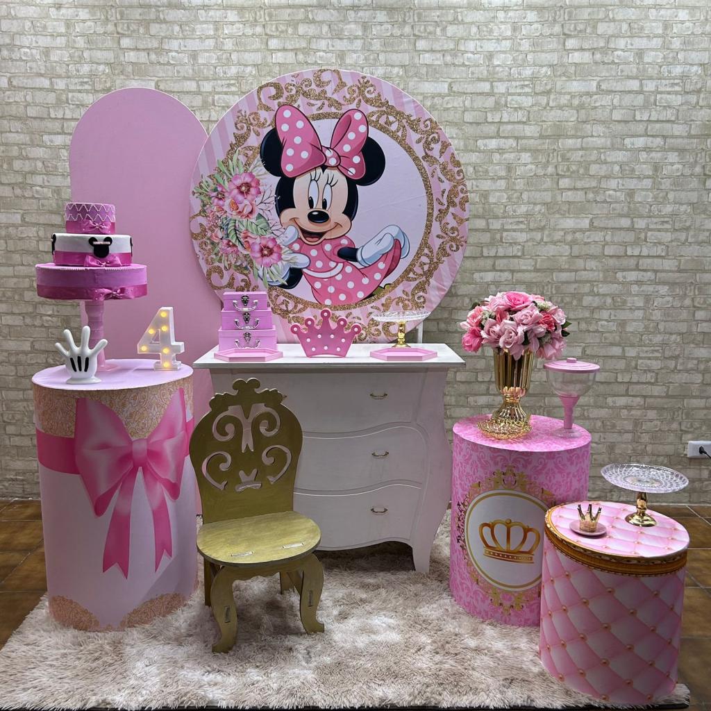 Alugue Tema Para Festa Decoração Minnie Rosa Tecido ( Modelo 2 ) - Tallentos Decorações 