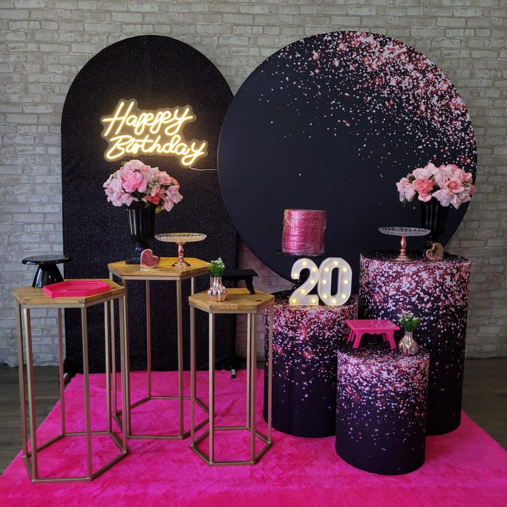 Alugue Tema Para Festa Decoração Glitter Rosa Tecido ( Modelo 3 ) - Tallentos Decorações 