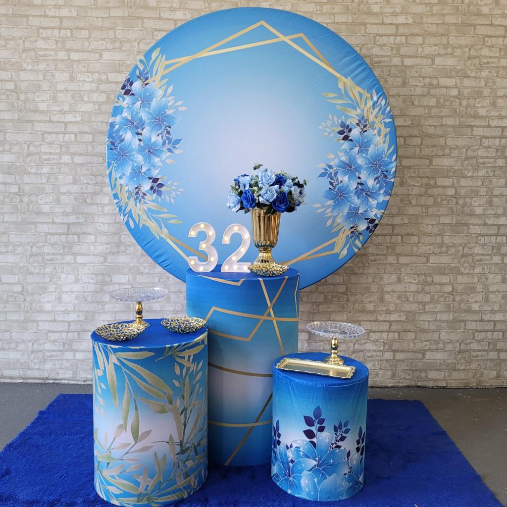 Alugue Tema Para Festa Decoração Flores Azul Tecido ( Modelo 5 ) - Tallentos Decorações 