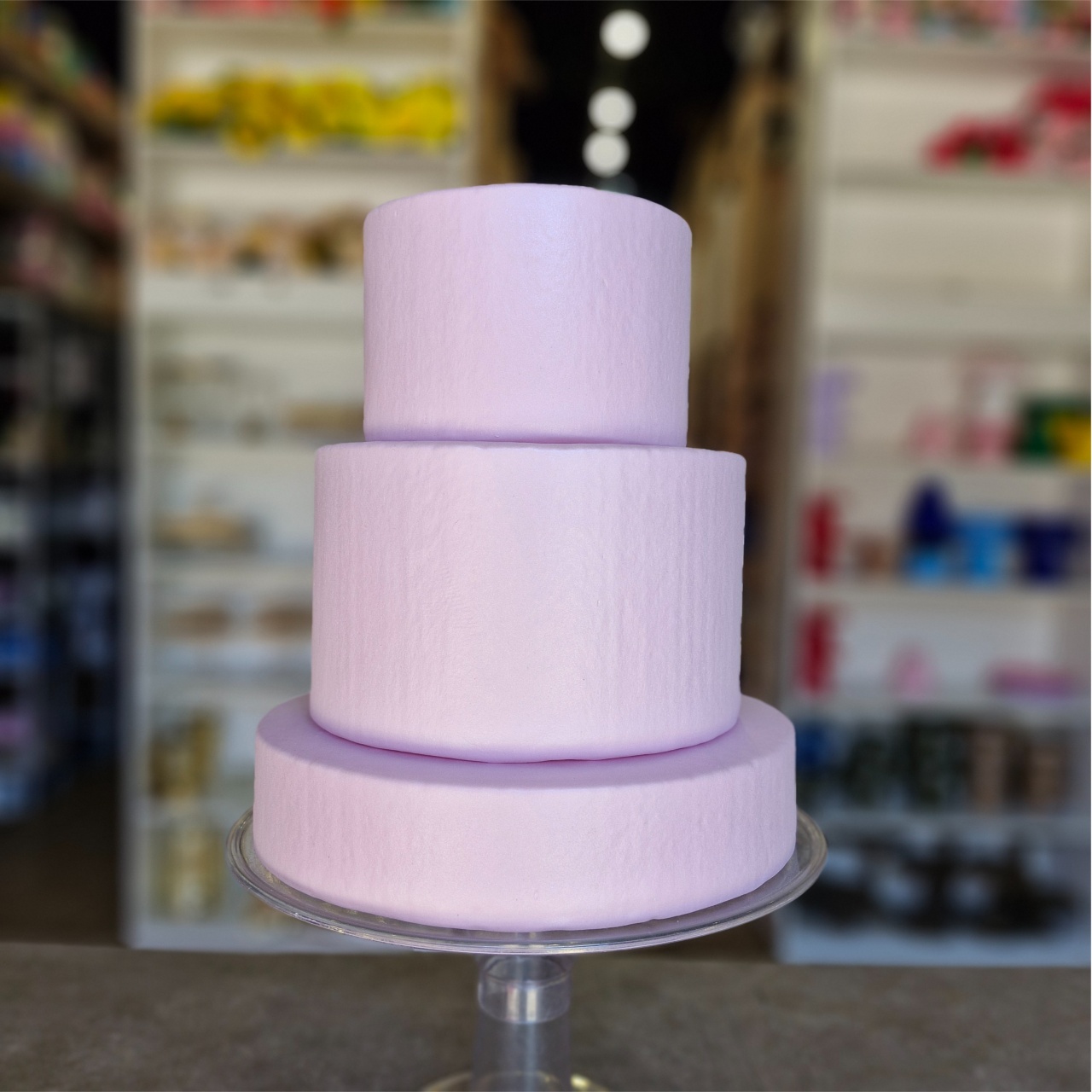 Alugue Bolo Fake Rosa Claro 3 Andares - Tallentos Decorações 