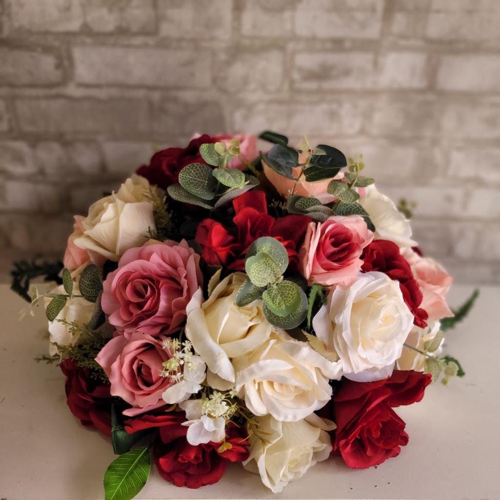Alugue Arranjo de Flor Artificial Mesclado Gg - Branco, Rosa E Vermelho - Tallentos Decorações 