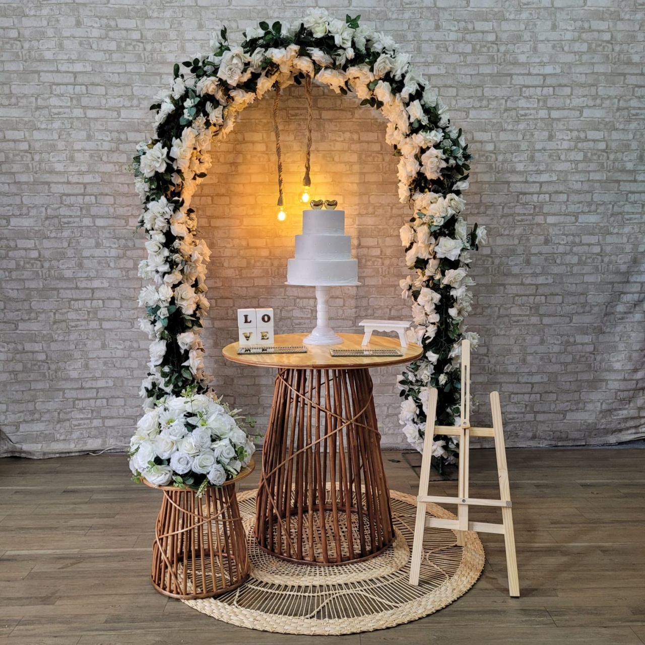 Alugue Uma Decoração Para Casamento Ou Noivado ( Modelo 34 ) - Tallentos Decorações 
