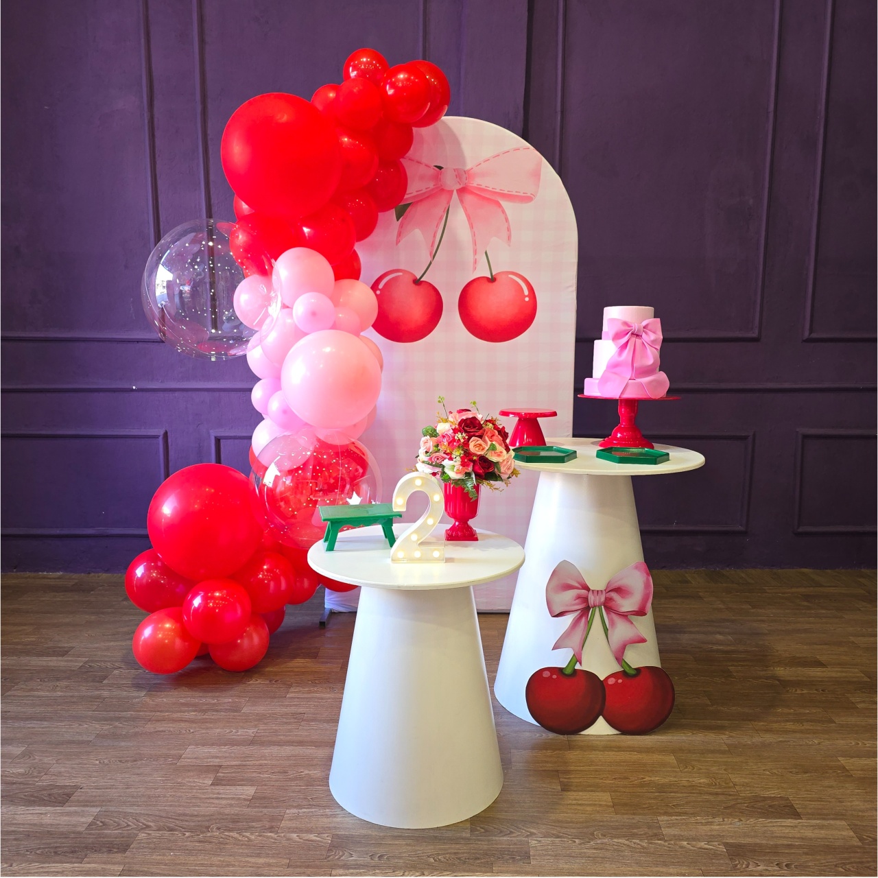 Alugue Tema Para Festa Decoração Cereja 2 - Tallentos Decorações 