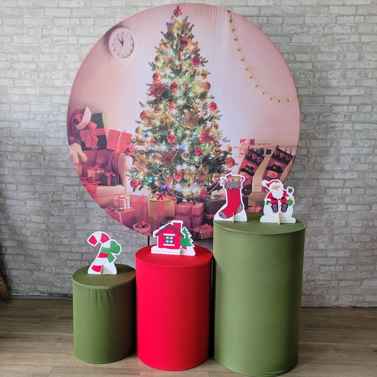 Alugue Tema Para Festa Decoração Natal Tecido ( Modelo 14 ) - Tallentos Decorações 