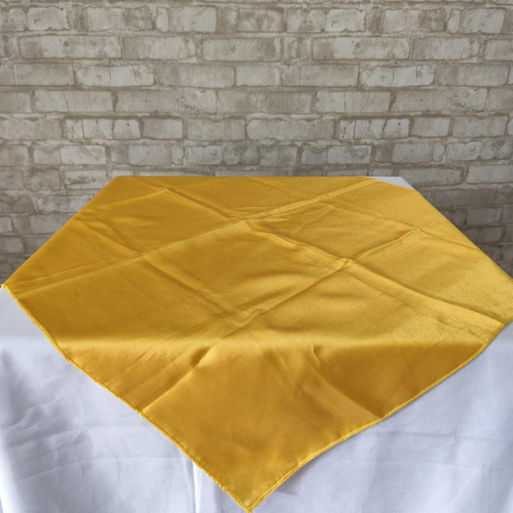 Alugue Cobre Mancha Amarelo - Amarelo - Tallentos Decorações 