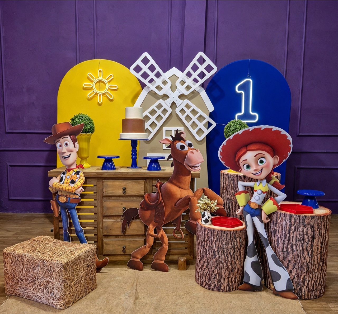 Alugue Tema Para Festa Decoração Toy Story Tecido ( Modelo 4 ) - Tallentos Decorações 