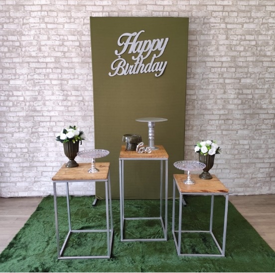 Alugue Tema Para Festa Decoração Happy Birthday Verde Oliva ( Modelo 2 ) - Tallentos Decorações 