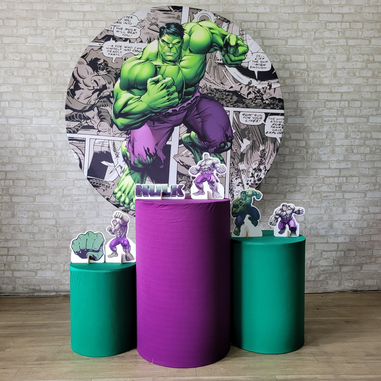 Alugue Tema Para Festa Decoração Hulk Tecido ( Modelo 2 ) - Tallentos Decorações 
