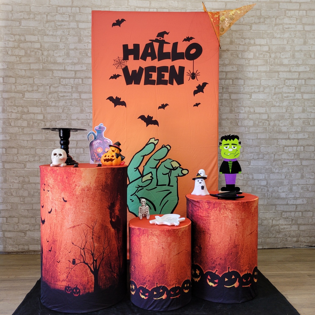 Alugue Tema Para Festa Decoração Halloween (Modelo 23) - Tallentos Decorações 