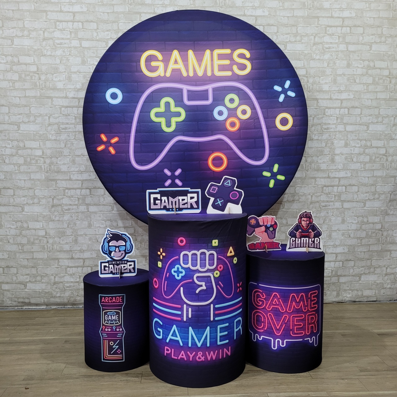 Alugue Tema Para Festa Decoração Video Game Tecido ( Modelo 1 ) - Tallentos Decorações 