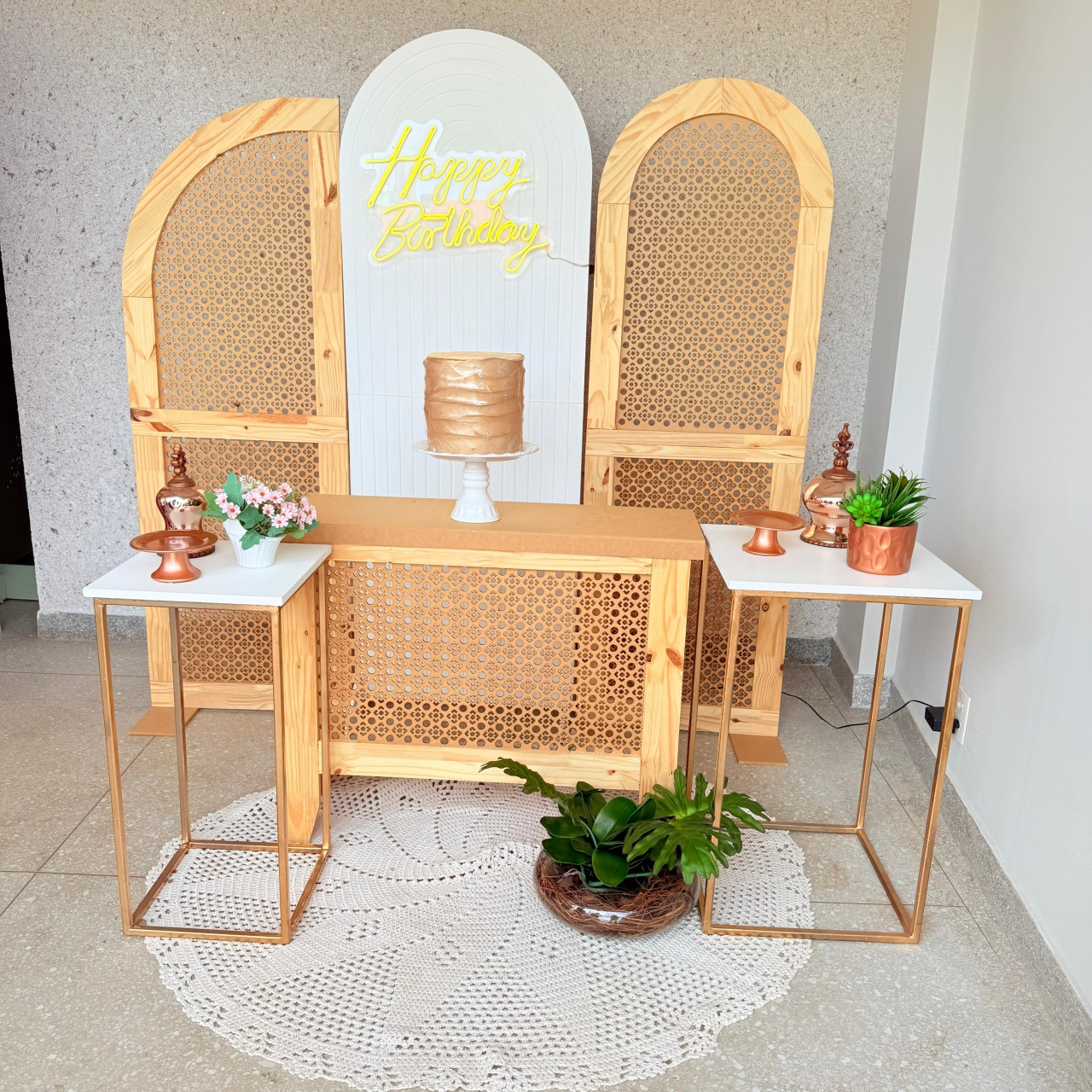 Kit Branco Com Madeira Telada (4) Pode Trocar A Placa Casamento / Aniversario Mulher Ou Homem - Jk festas