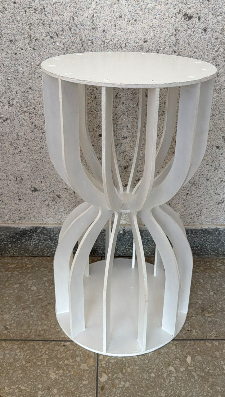 Mesa Ripada Vazada Simples (M) - Jk festas