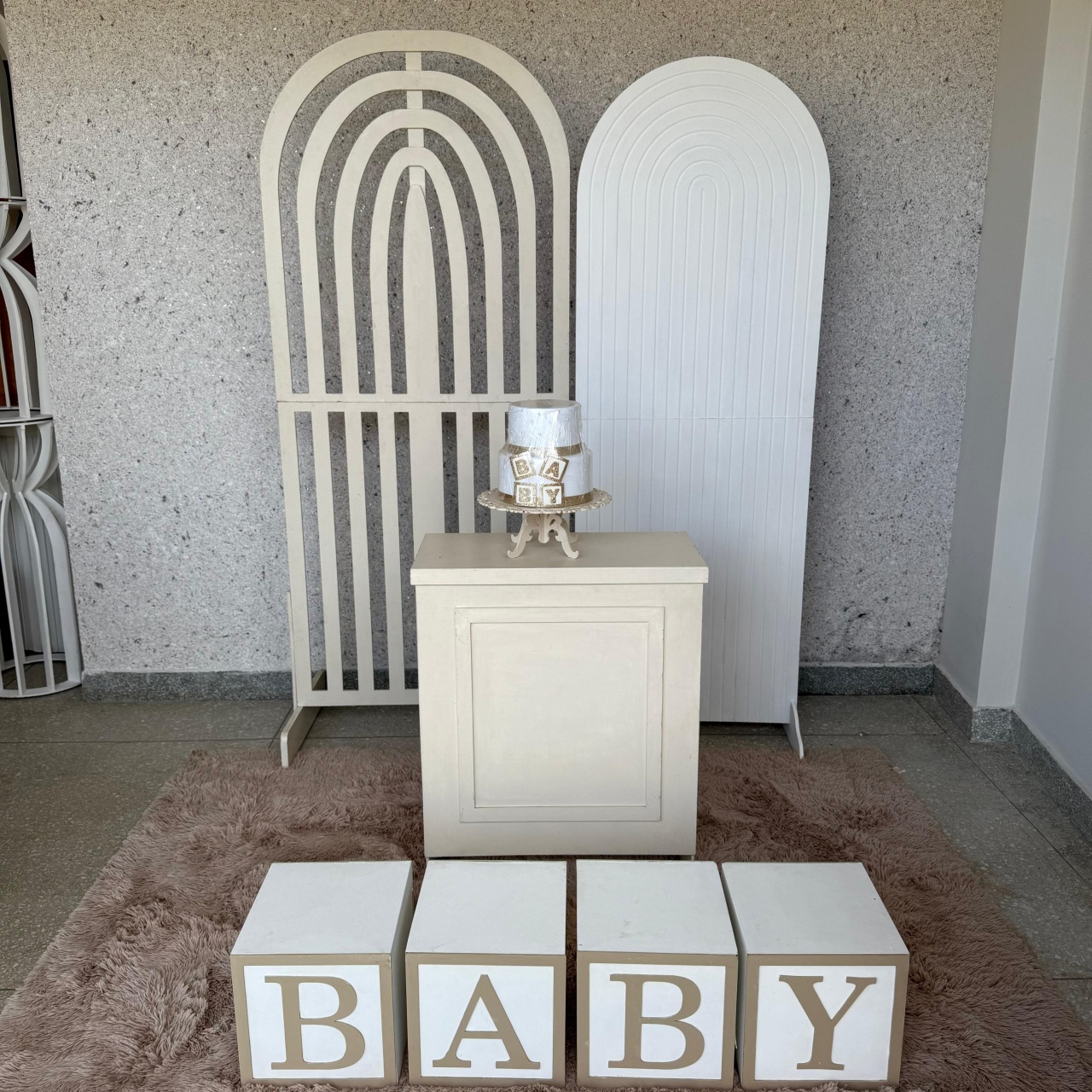 Kit Bege Com Branco Cha de Bebe / Fralda 1 - Jk festas
