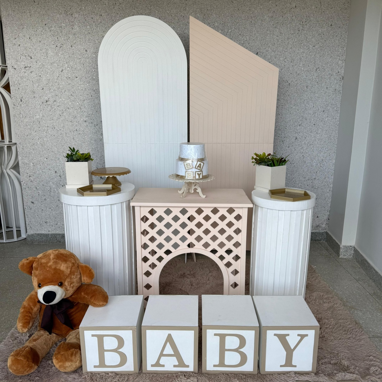 Kit Bege Com Branco Cha de Bebe / Fralda 2 - Jk festas