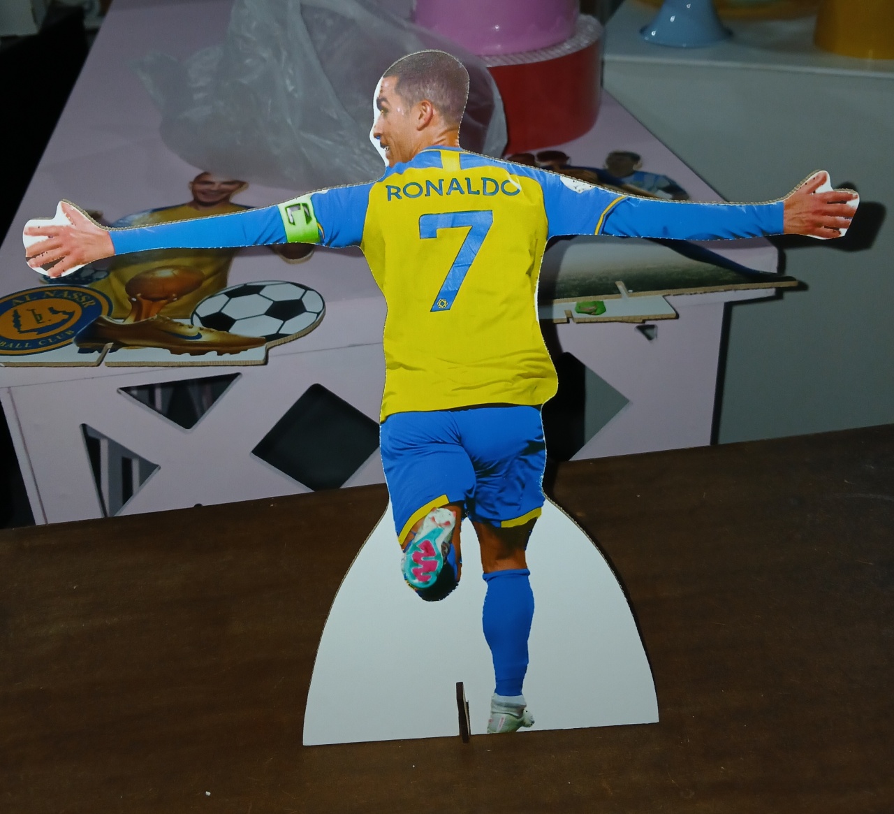 Display Mesa Cr7 3 - BEMDEFESTA