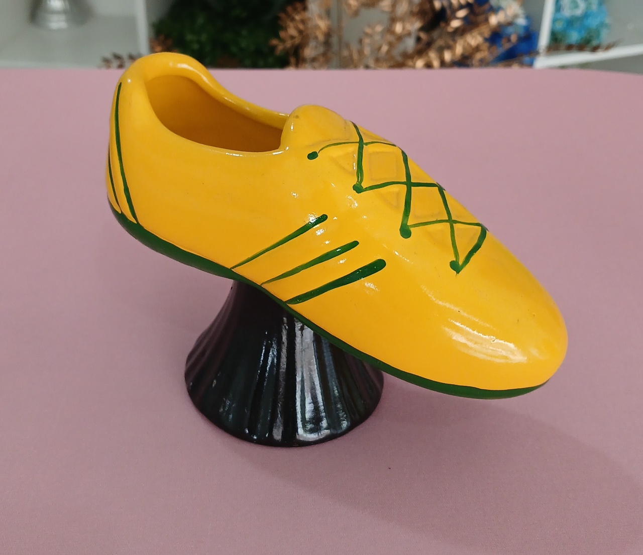 Chuteira de Futebol Amarelo E Verde   - BEMDEFESTA