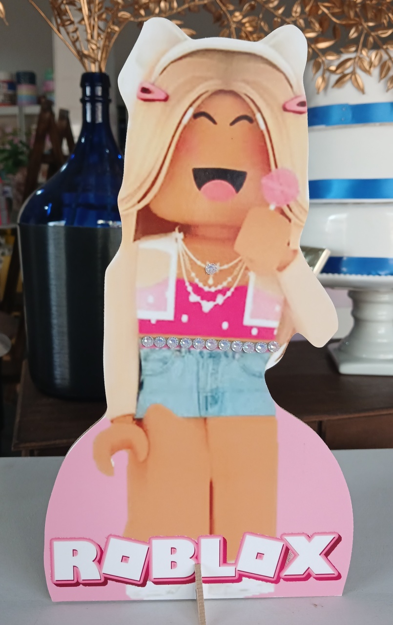 Display Mesa Roblox Menina 2 - BEMDEFESTA