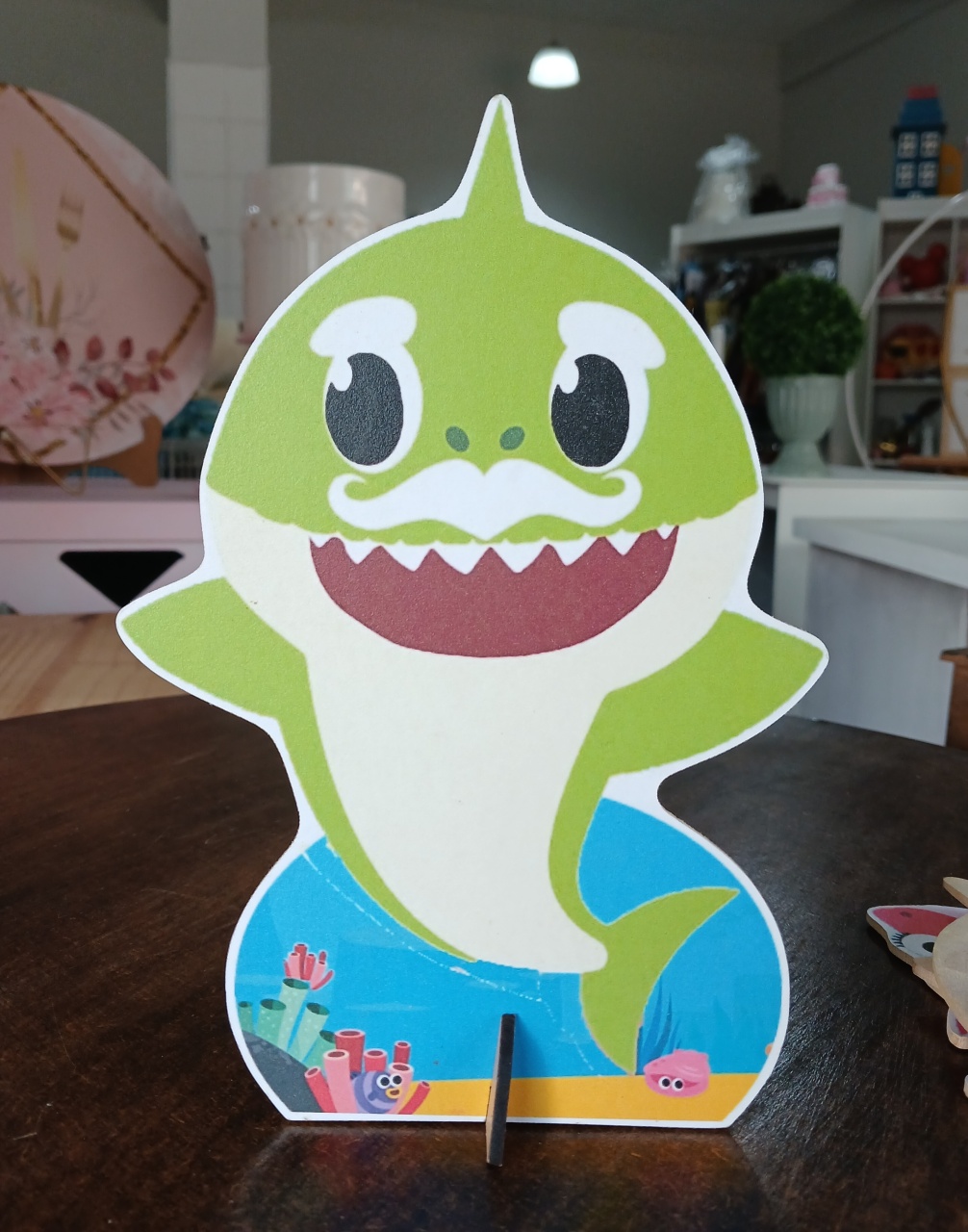 Display Mesa Baby Shark - BEMDEFESTA
