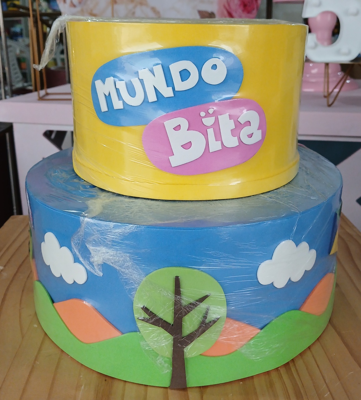 Bolo Fake Mundo Bita - BEMDEFESTA