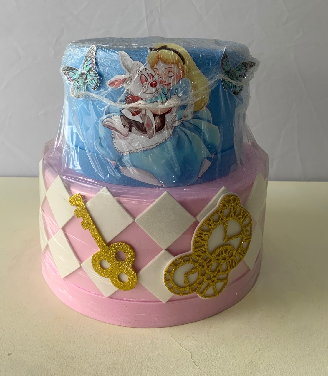 Bolo Fake Alice No País das Maravilhas  - BEMDEFESTA