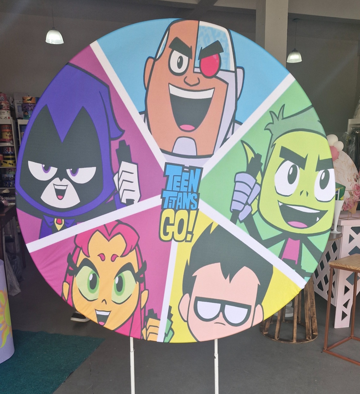 Painel Teen Titans 120Cm - BEMDEFESTA