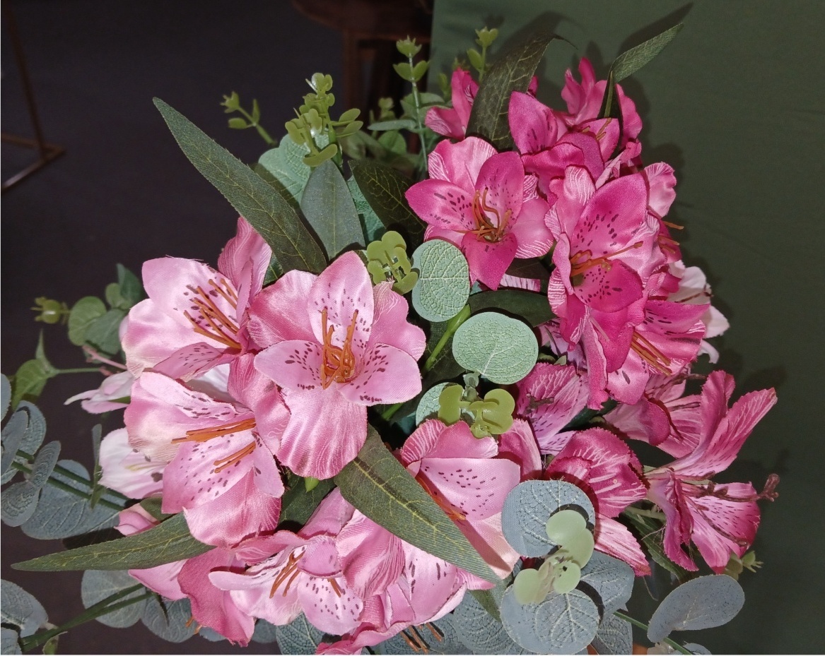 Arranjo Astromelias Rosas - BEMDEFESTA