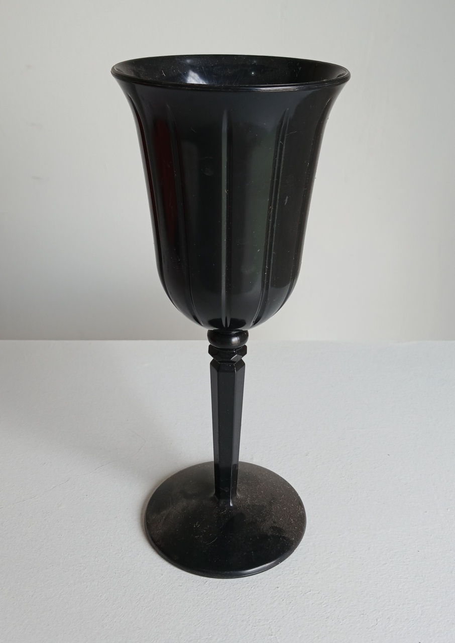 Vaso Plastico Preto P - BEMDEFESTA