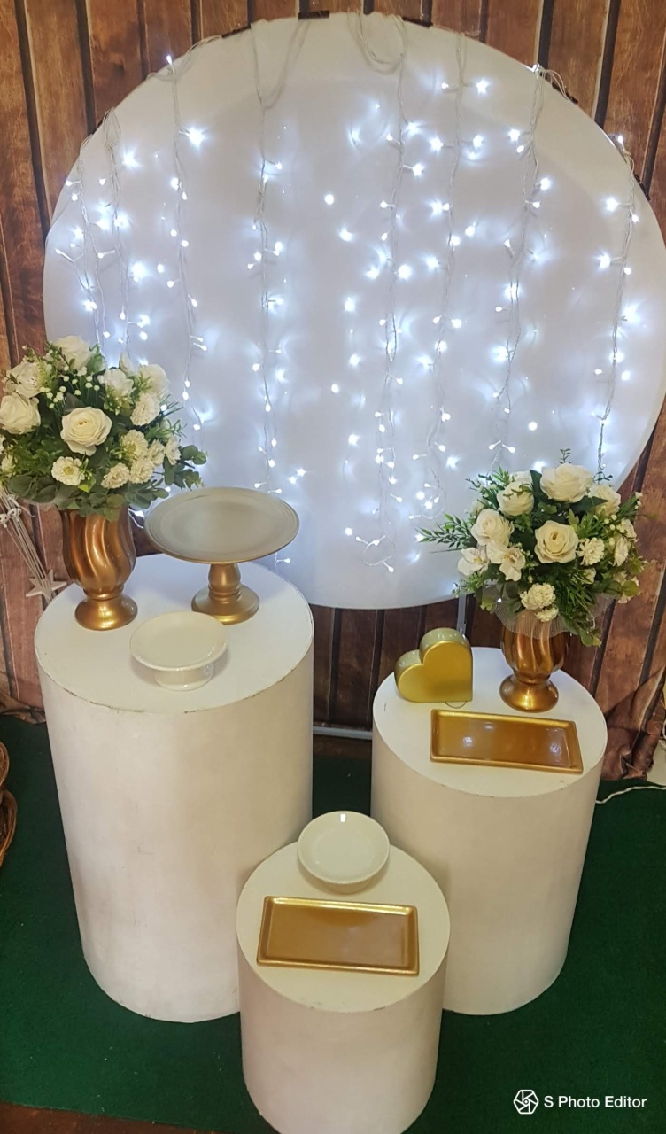 Bodas Branco E Dourado - BEMDEFESTA