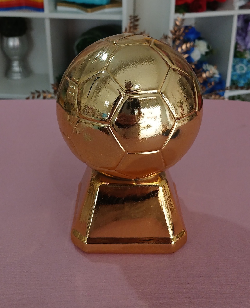 Bola de Futebol Dourada de Plástico  - BEMDEFESTA