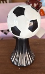Bola de Futebol de Cerâmica Preta E Branca - imagem 1