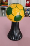 Bola de Futebol Amarelo E Verde  - imagem 1