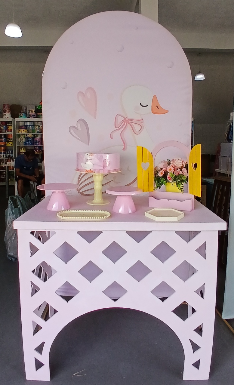 Cha de Fraldas Ganso Retro Rosa - BEMDEFESTA