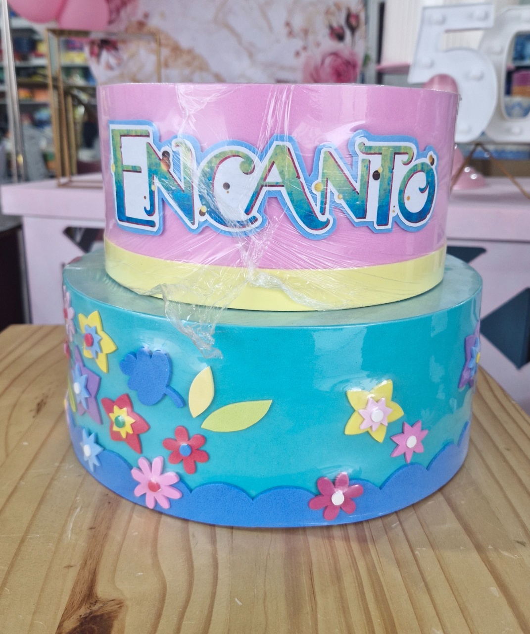 Bolo Fake Encanto - BEMDEFESTA
