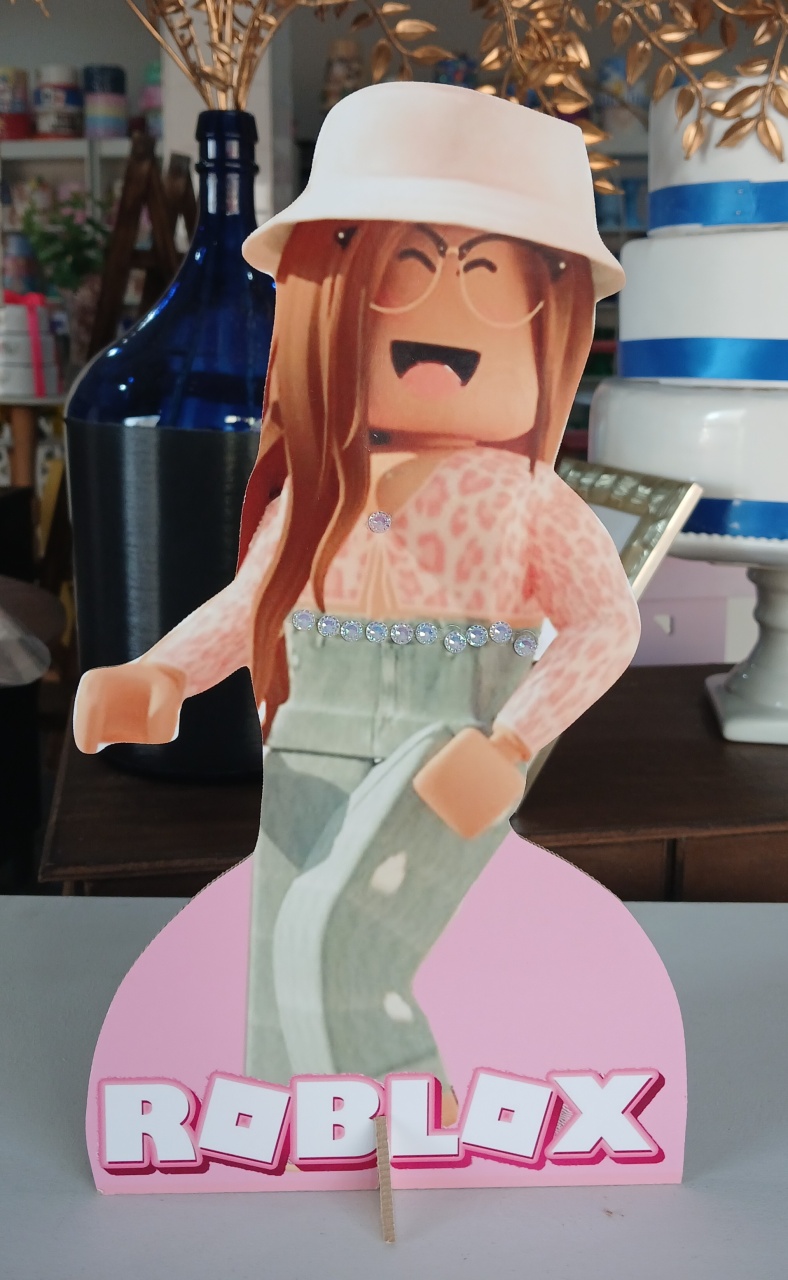 Display Mesa Roblox Menina - BEMDEFESTA