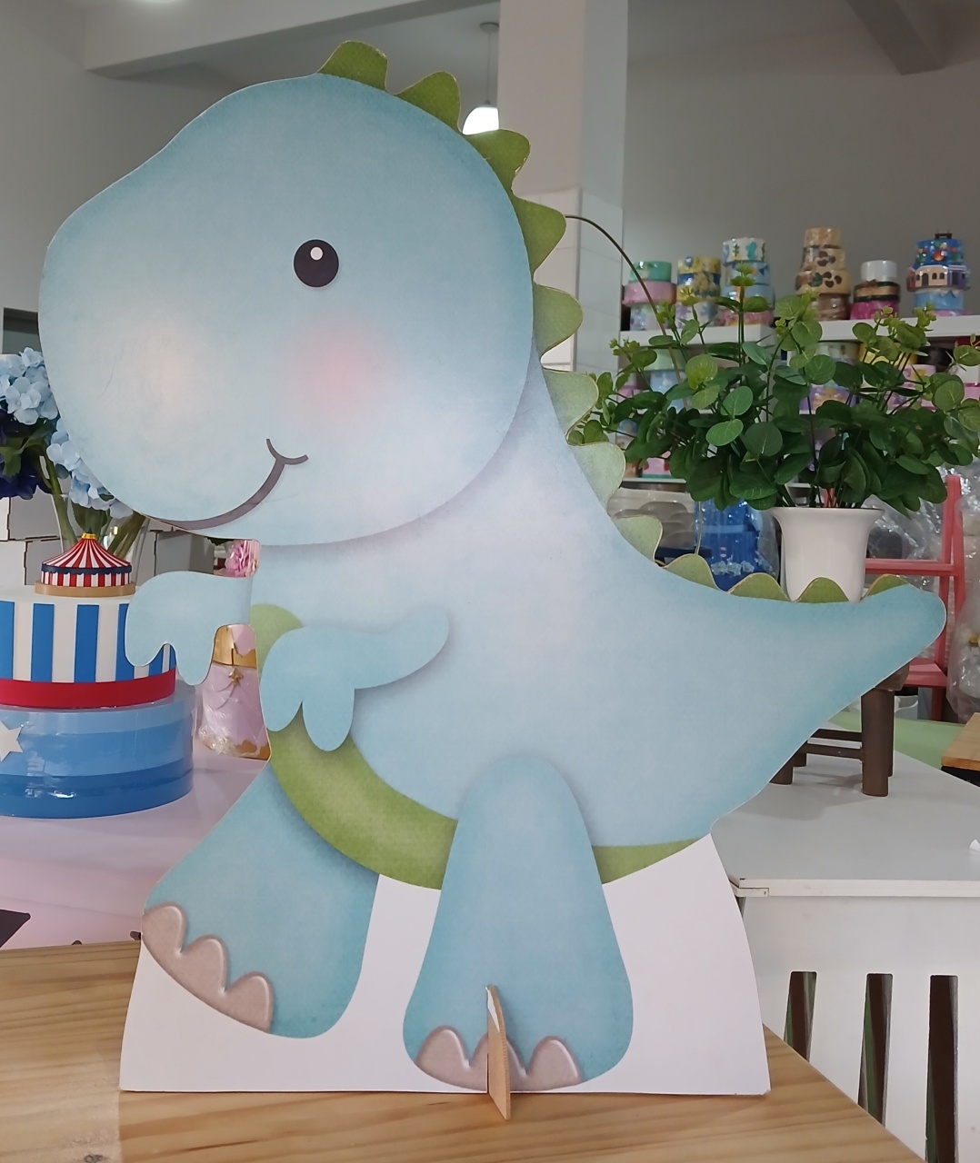 Display Chão Dino Baby - BEMDEFESTA