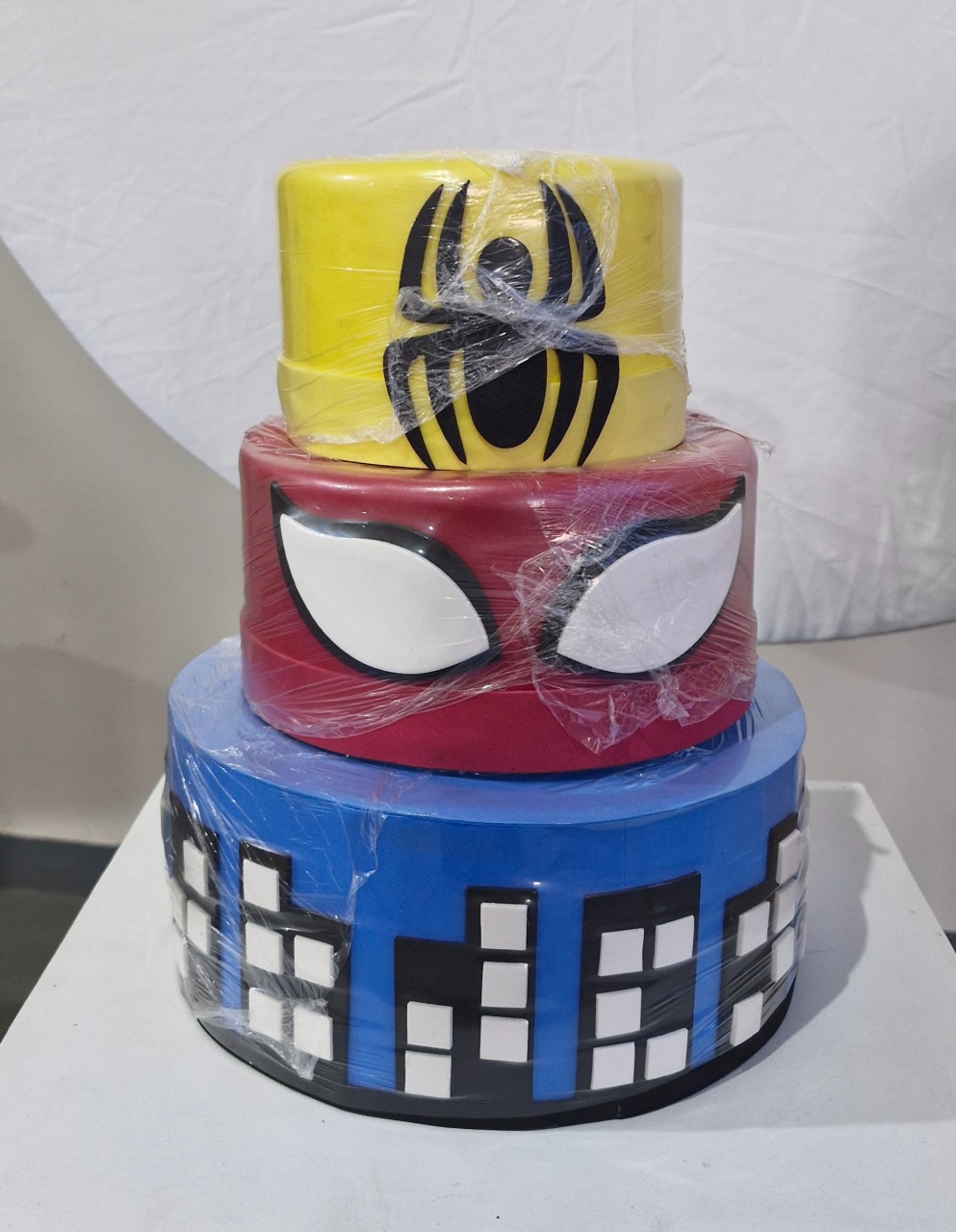 Bolo Homem Aranha 3 Andares  - BEMDEFESTA