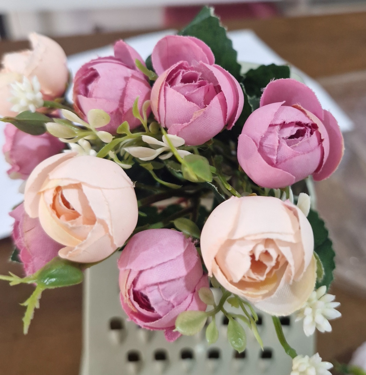 Ramo Floral Mini Camelias - BEMDEFESTA
