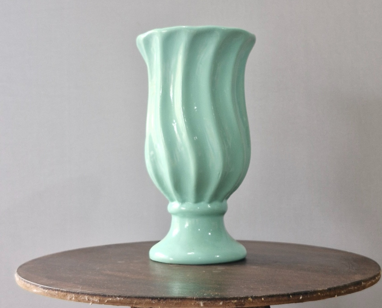 Vaso Cerâmico Torcido Verde Claro G - BEMDEFESTA