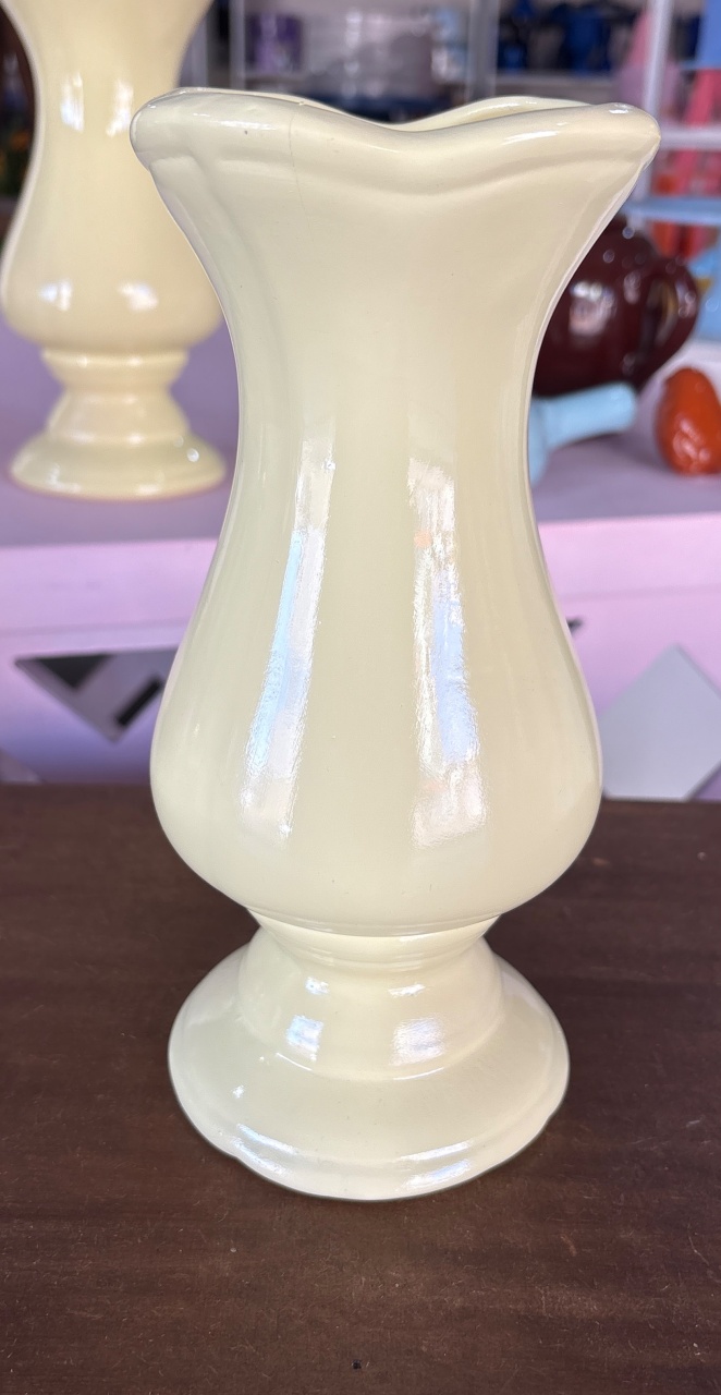 Vaso Cerâmico Amarelo Bebê M - BEMDEFESTA