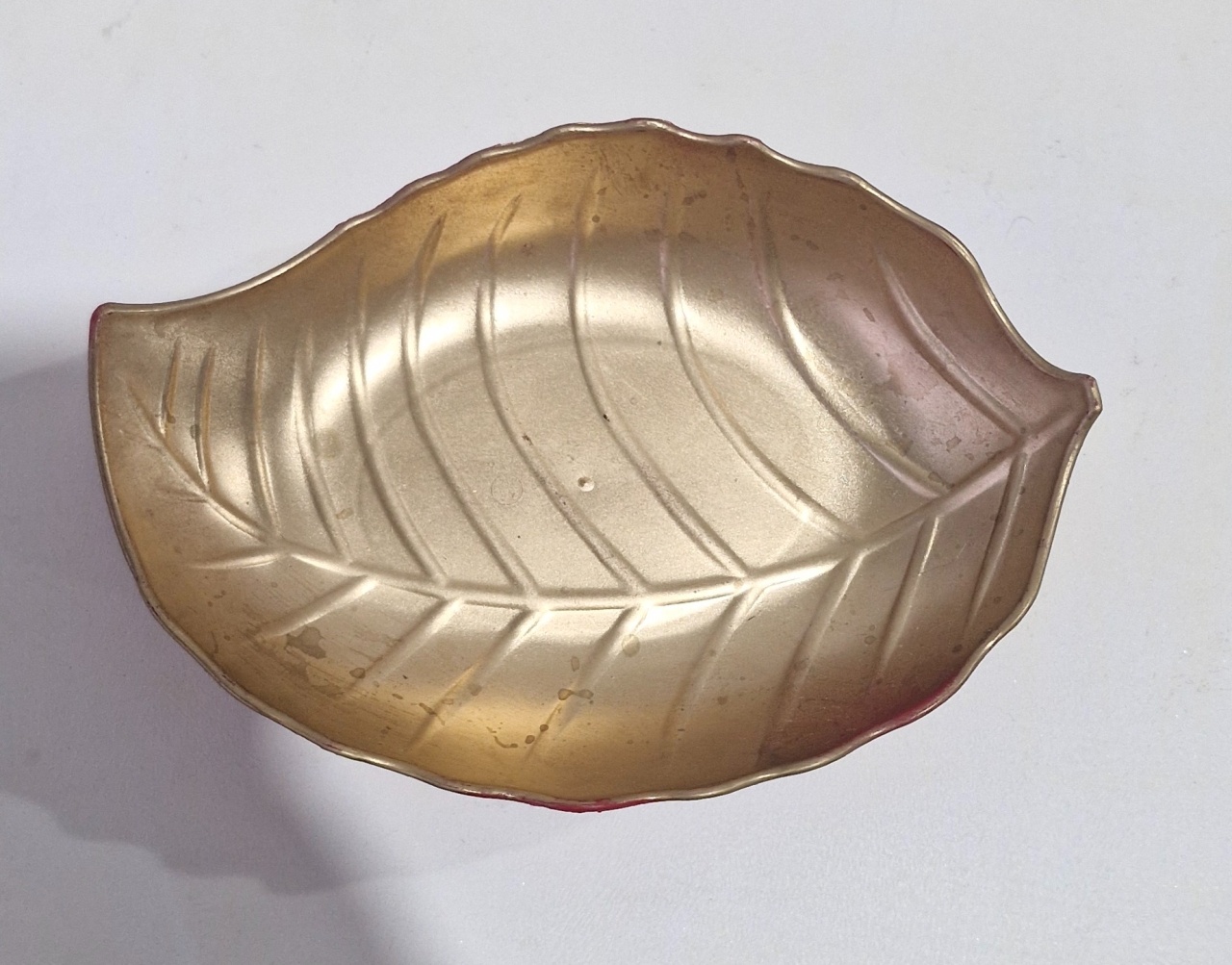 Prato Plástico Vermelho / Dourado  - BEMDEFESTA