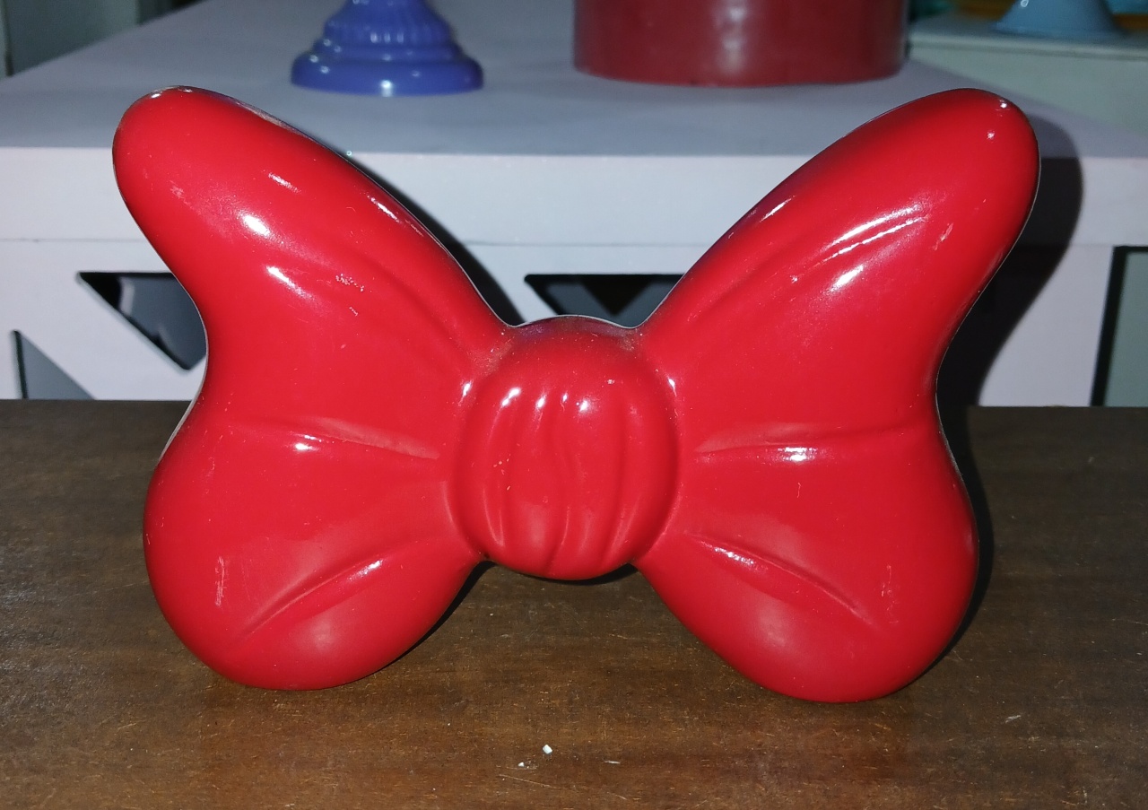 Laço Minnie Vermelho Cerâmico - BEMDEFESTA